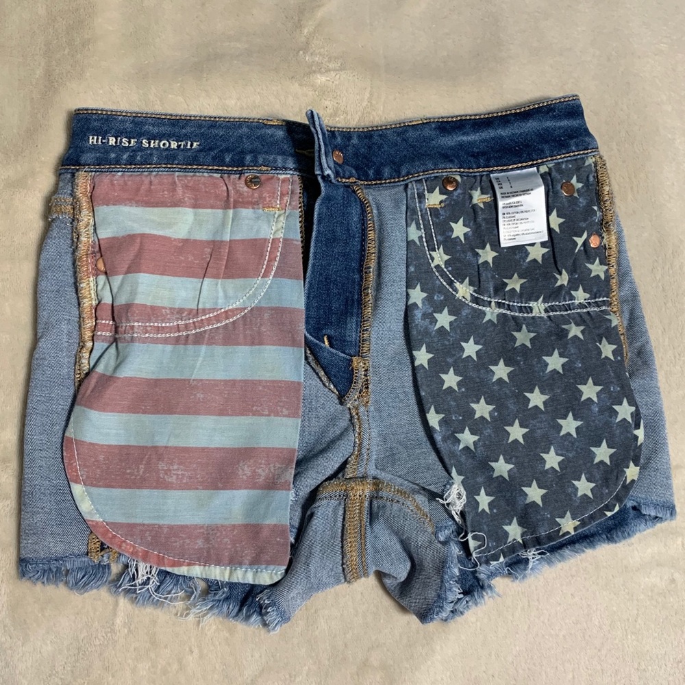 American Eagle Hi-Rise Shortie - Picture 4 of 6